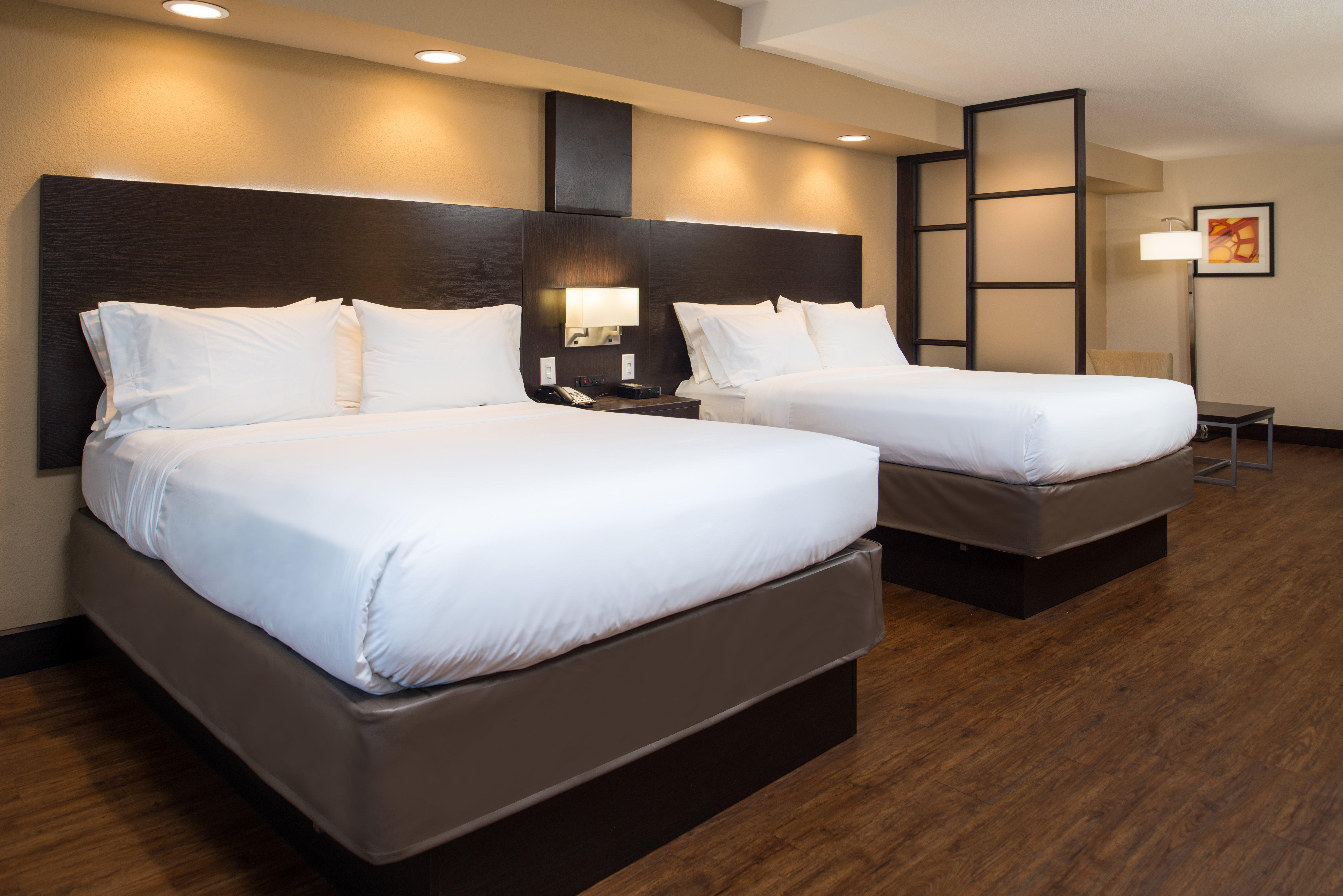 Holiday Inn Express & Suites San Antonio Medical - Six Flags By Ihg מראה חיצוני תמונה