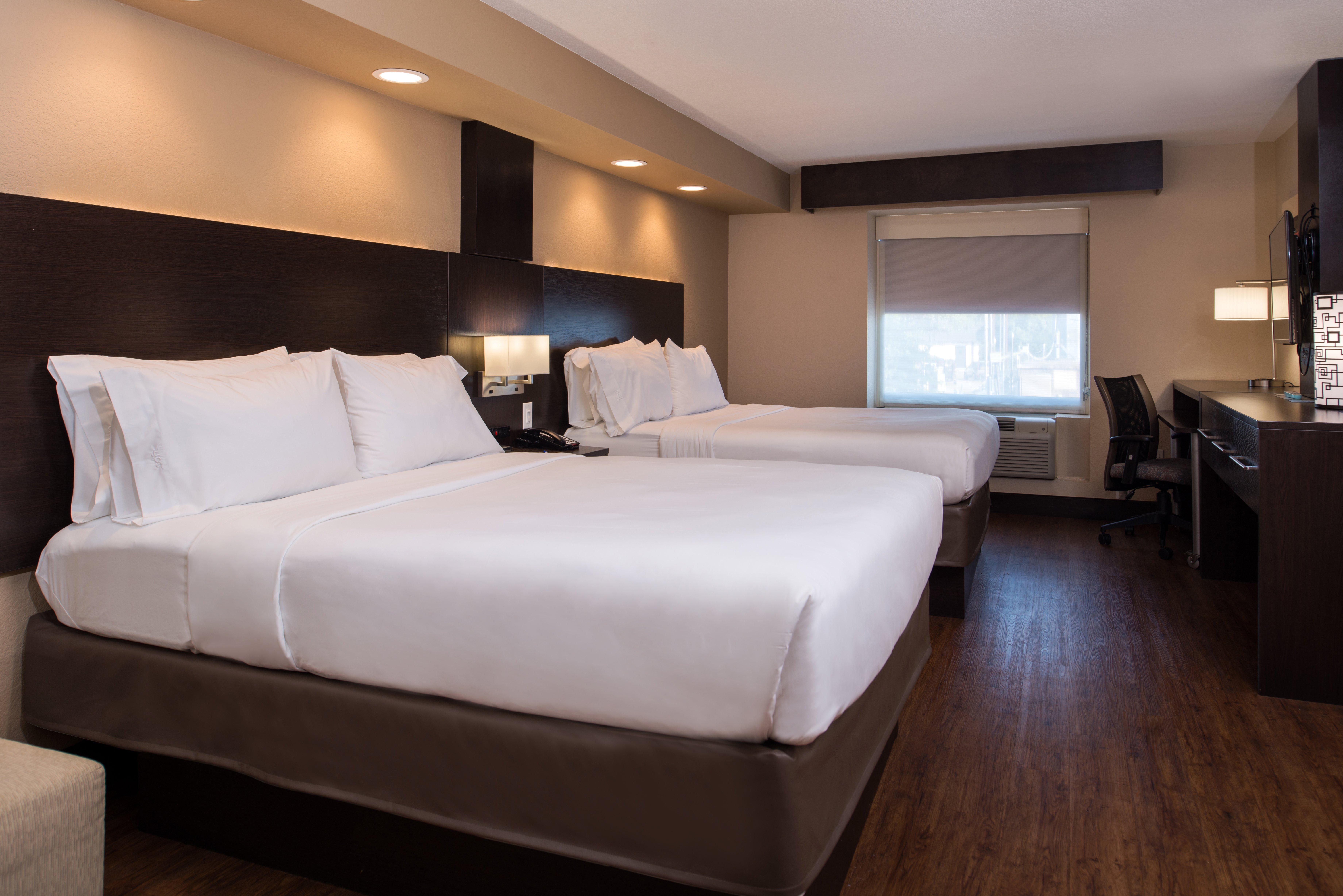 Holiday Inn Express & Suites San Antonio Medical - Six Flags By Ihg מראה חיצוני תמונה